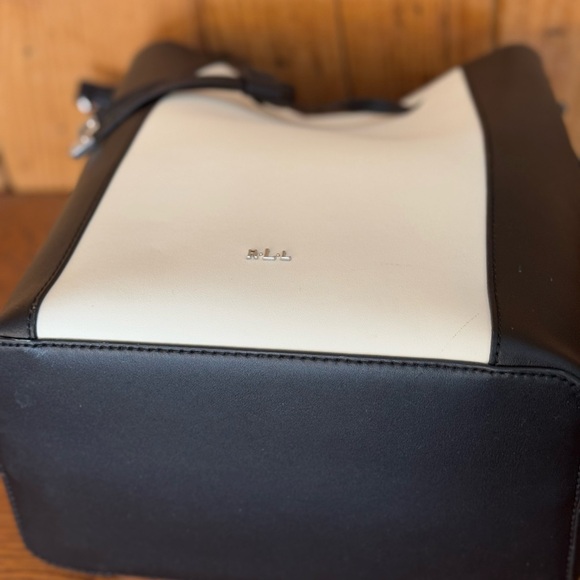 Authentic LAUREN RALPH LAUREN Black/White Leather Debby Bucket Handbag - Picture 6 of 16